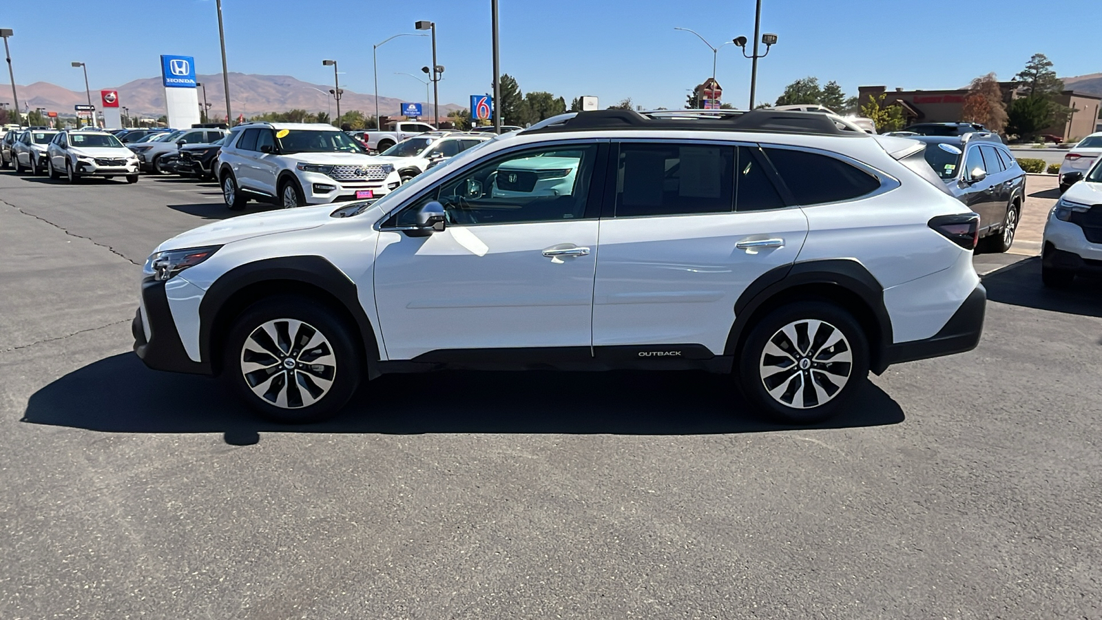 2024 Subaru Outback Touring 6