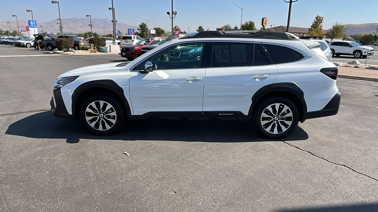 2024 Subaru Outback Touring 6