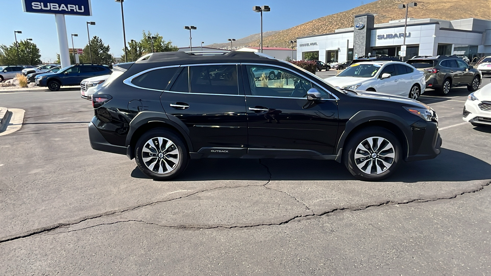 2024 Subaru Outback Touring 2