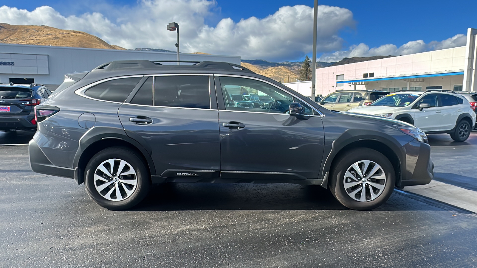 2024 Subaru Outback Premium 2