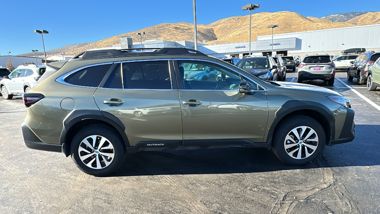 2024 Subaru Outback Premium 2