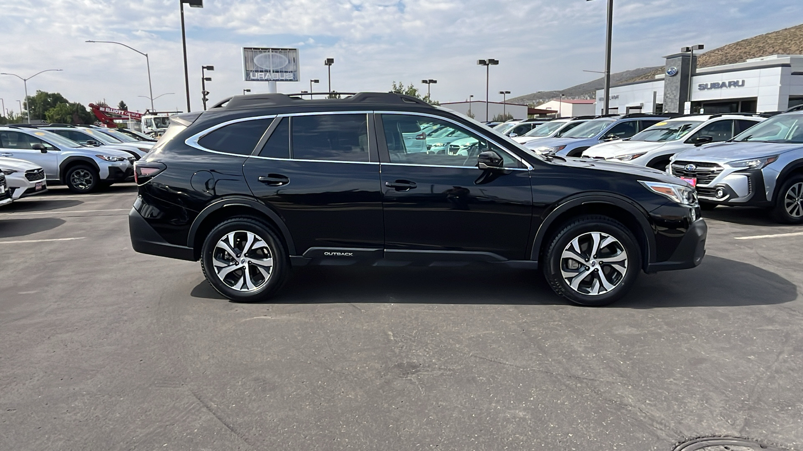 2022 Subaru Outback Limited 2