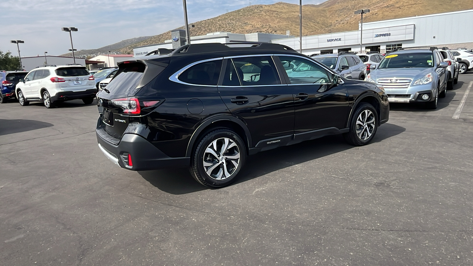 2022 Subaru Outback Limited 3