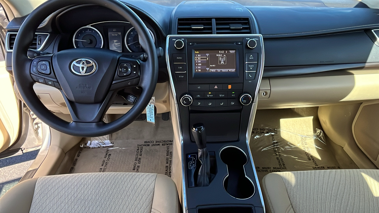 2016 Toyota Camry LE 17