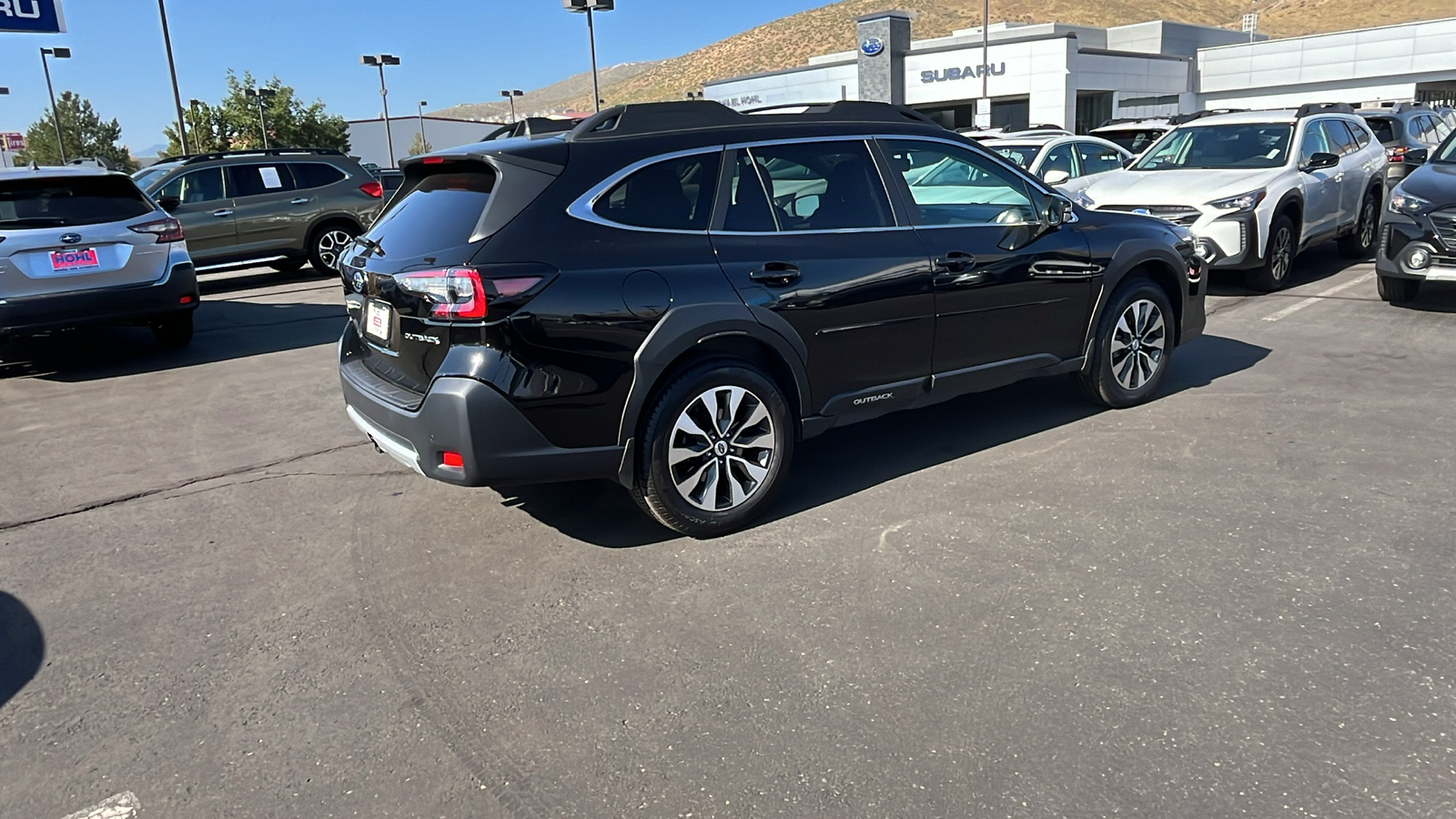 2023 Subaru Outback Limited 3