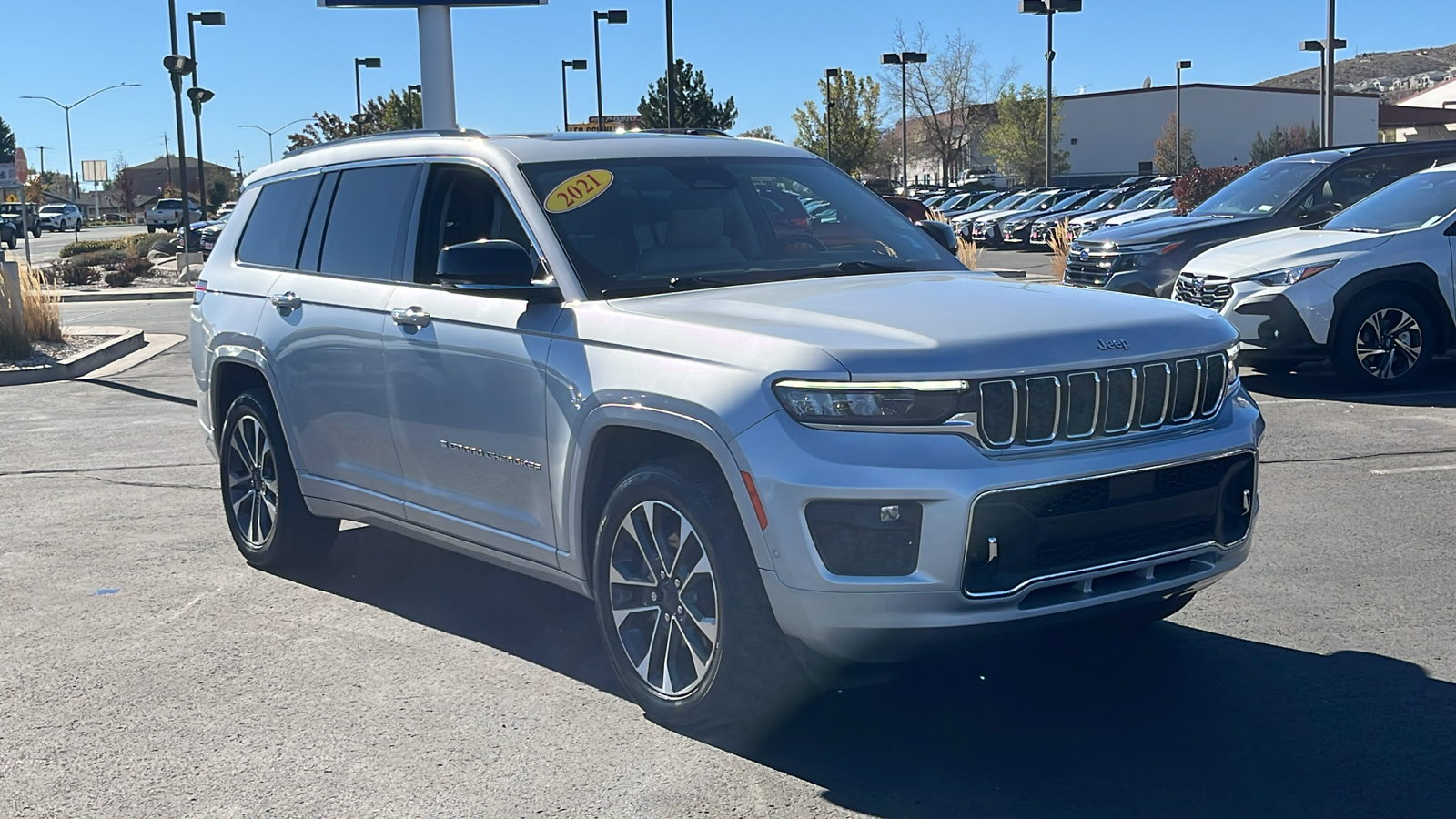 2021 Jeep Grand Cherokee L Overland 1