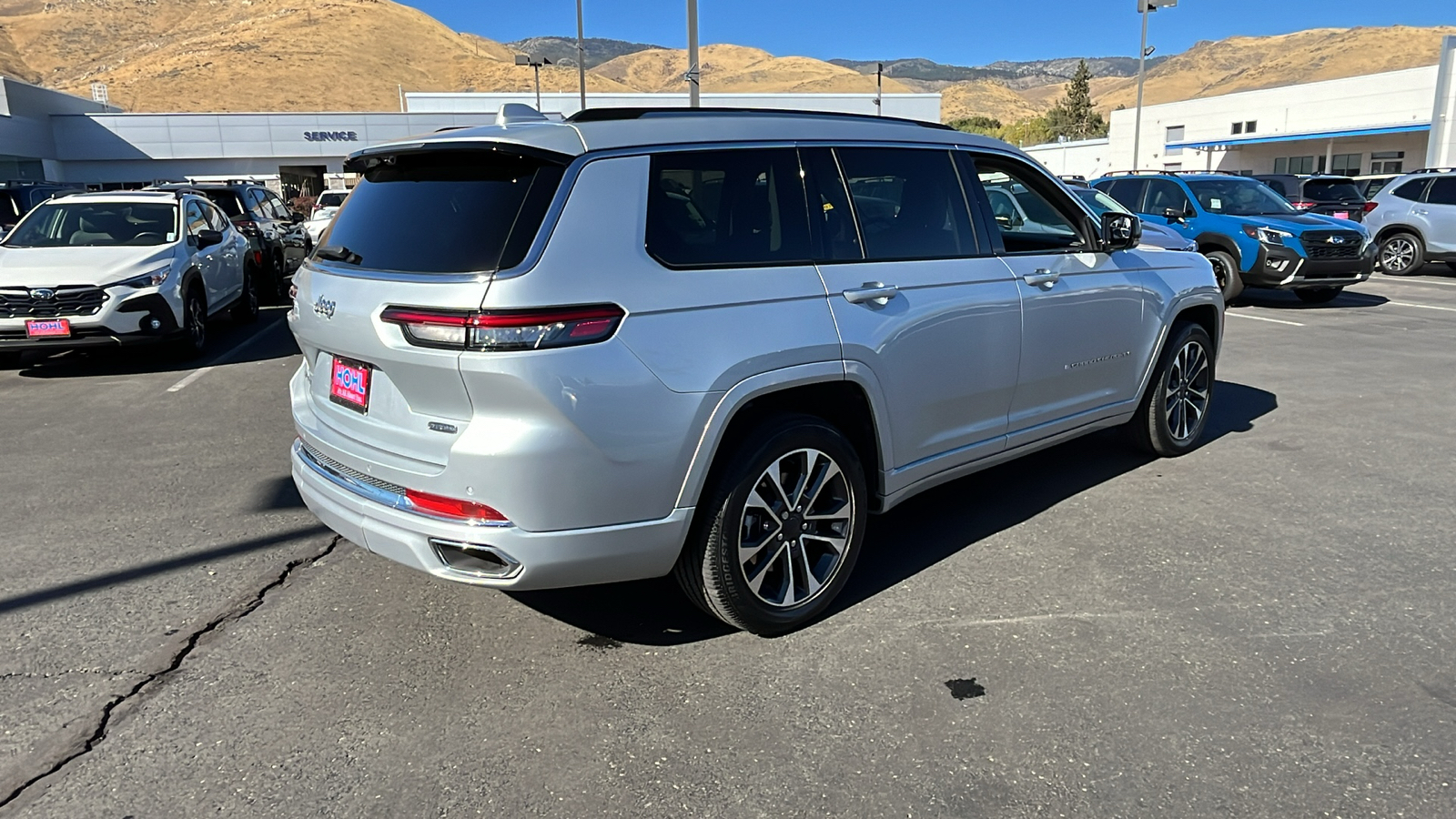 2021 Jeep Grand Cherokee L Overland 3