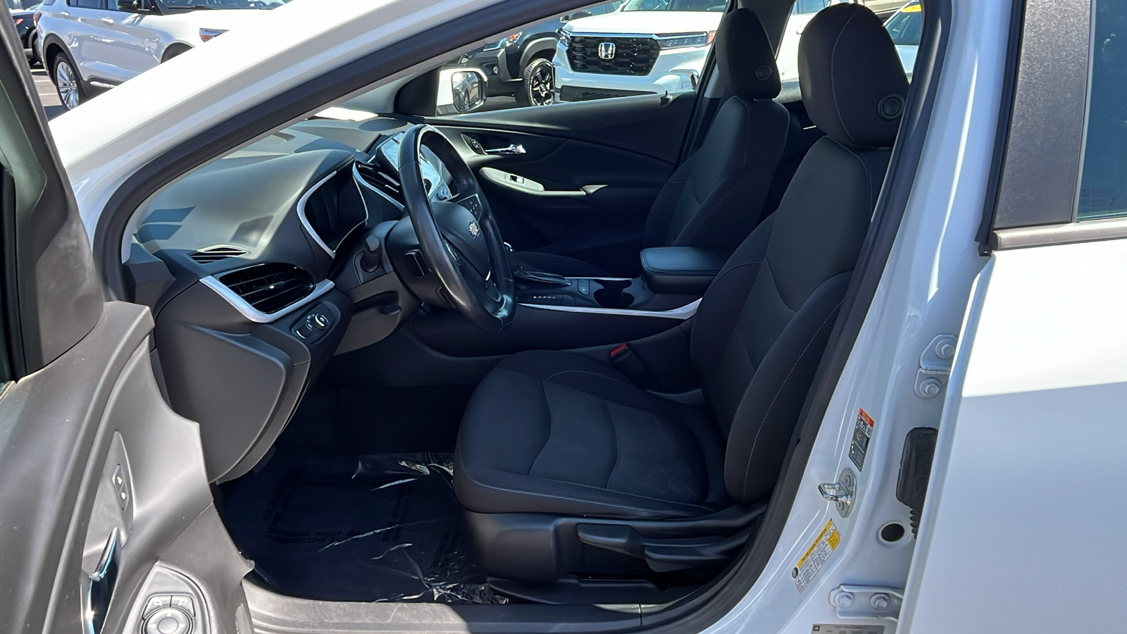 2018 Chevrolet Volt LT 33