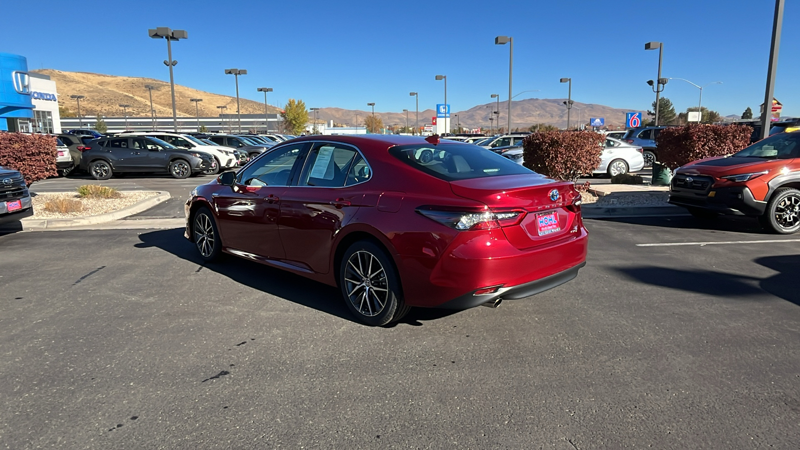 2021 Toyota Camry Hybrid XLE 5