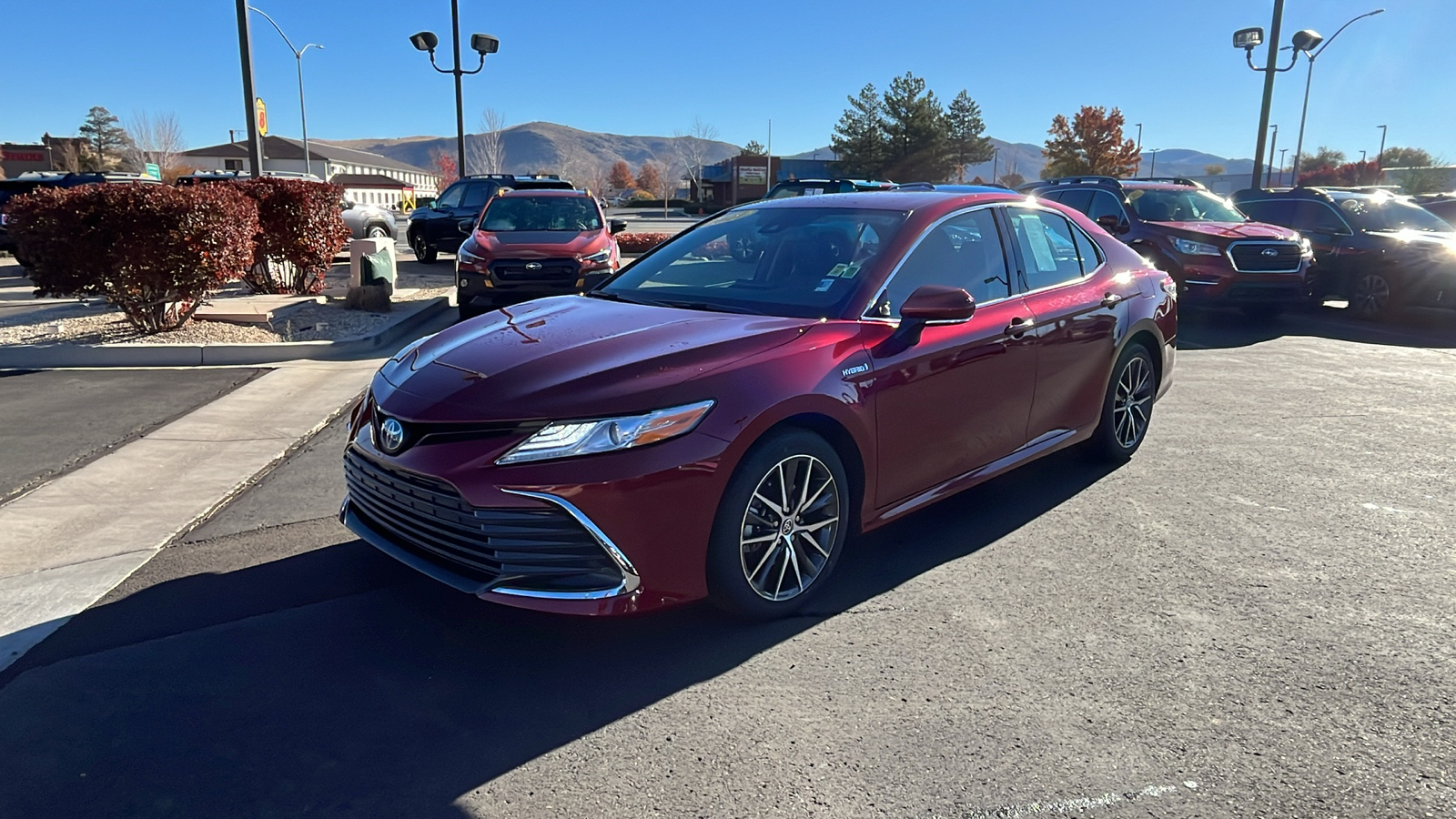 2021 Toyota Camry Hybrid XLE 7