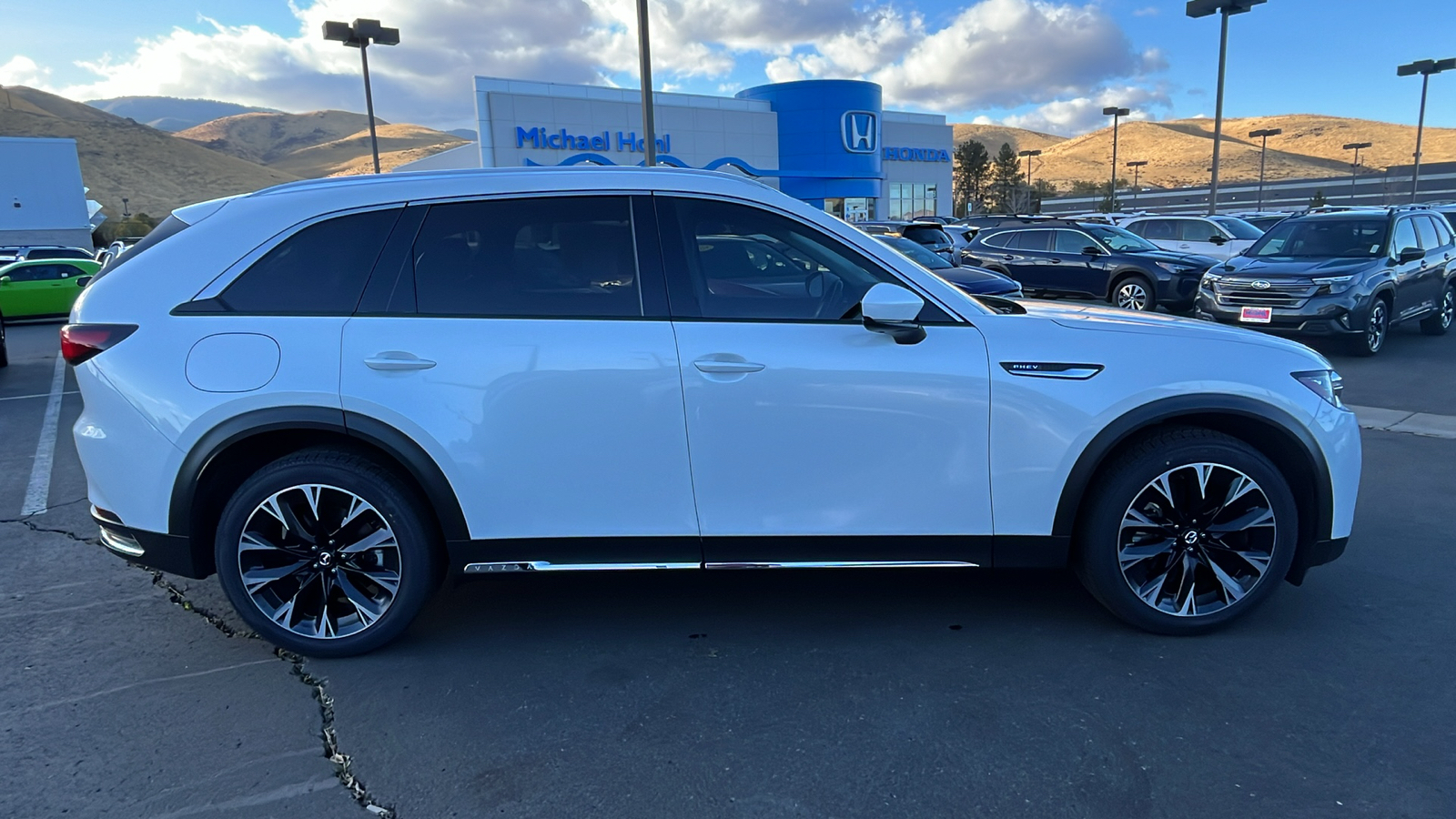 2024 Mazda CX-90 PHEV Premium 2