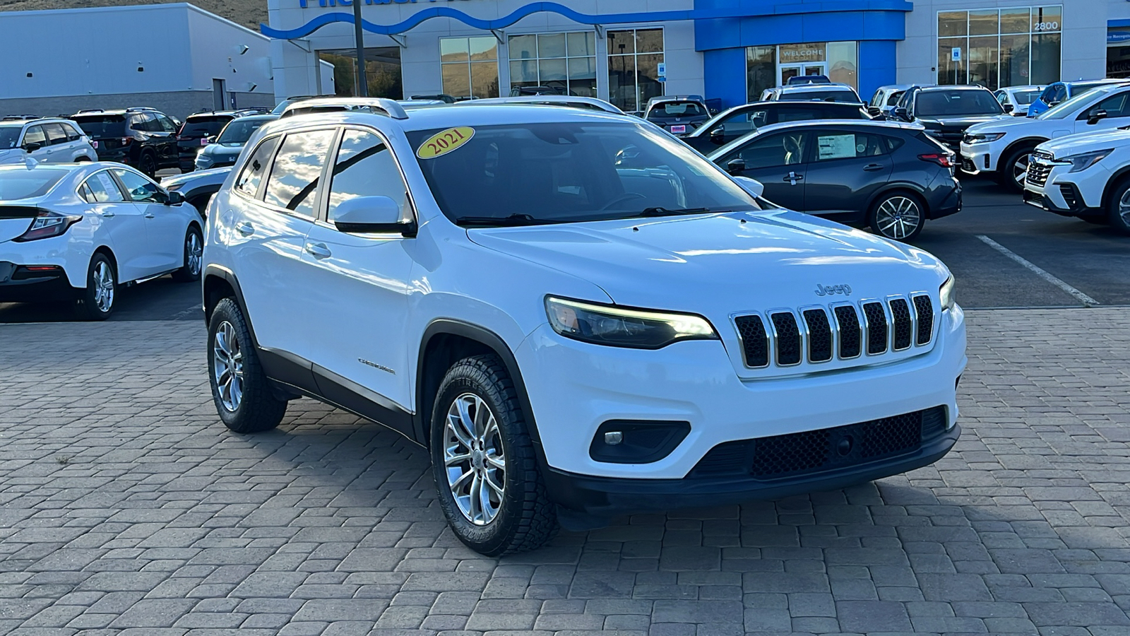 2021 Jeep Cherokee Latitude Lux 1