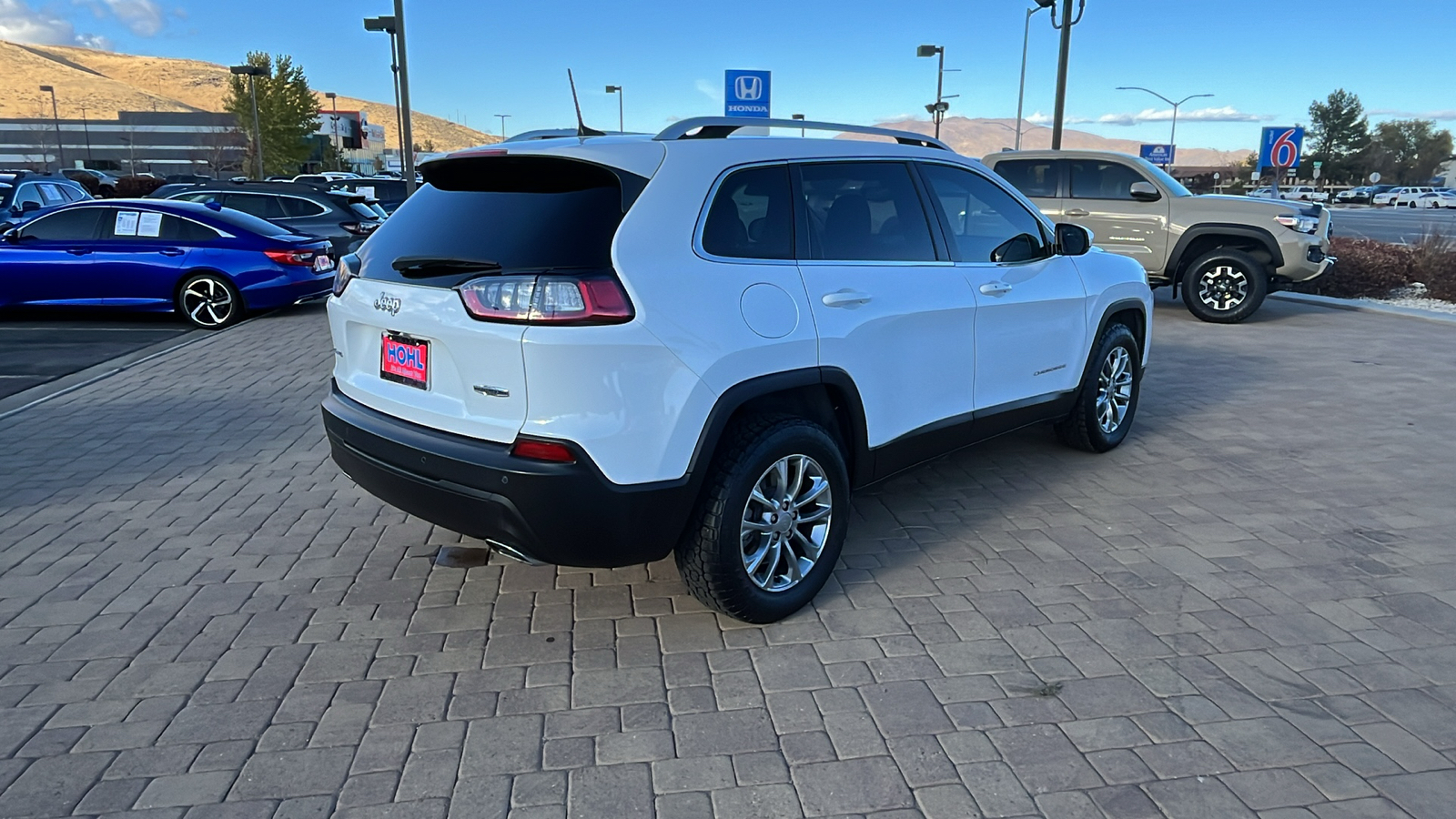 2021 Jeep Cherokee Latitude Lux 3