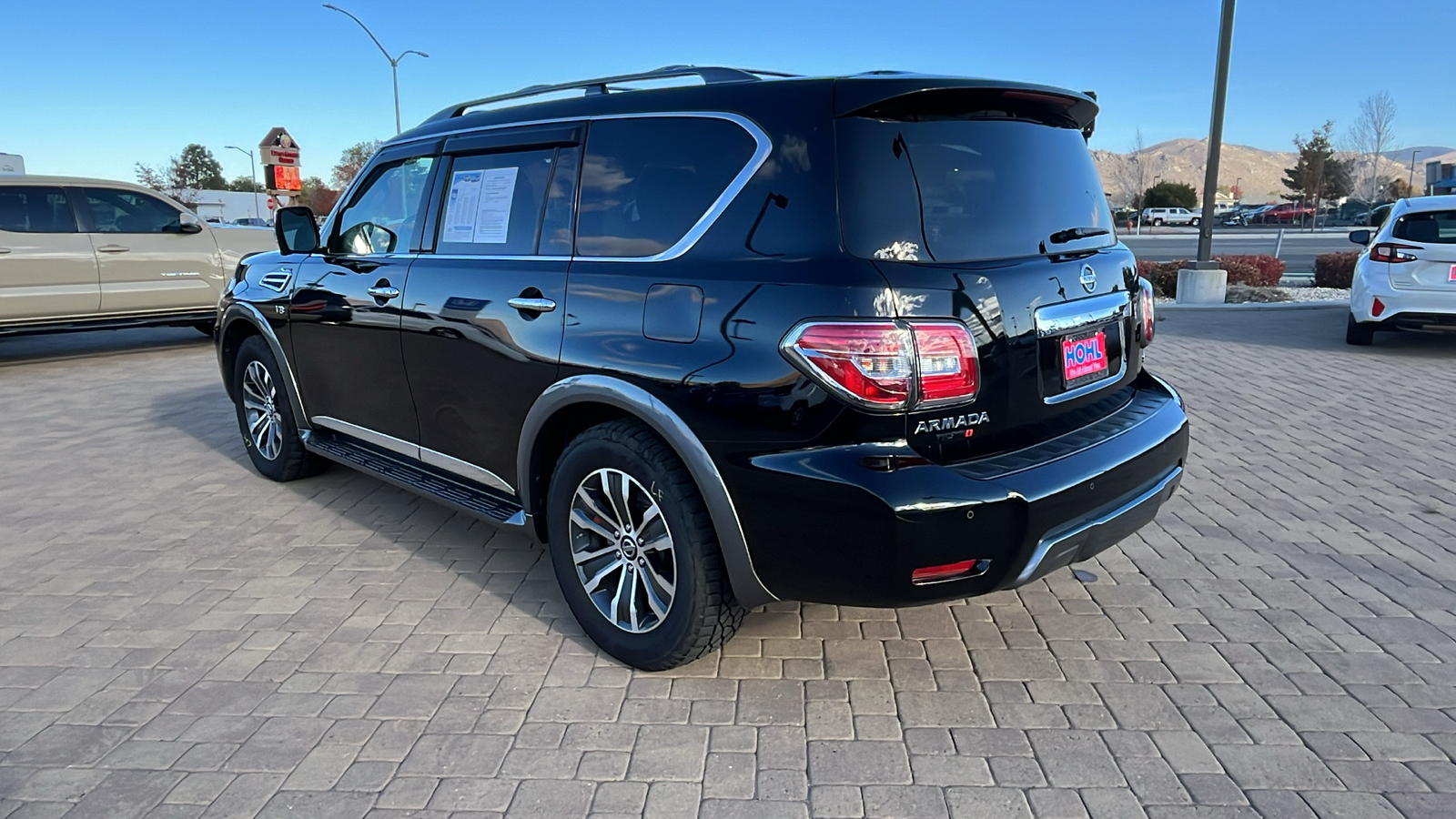 2019 Nissan Armada SL 5