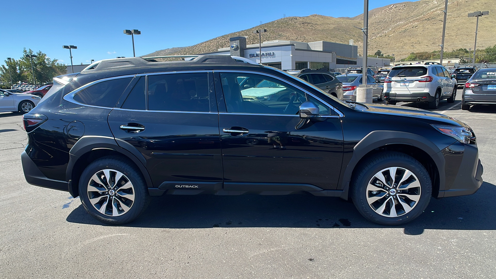 2024 Subaru Outback Touring 2