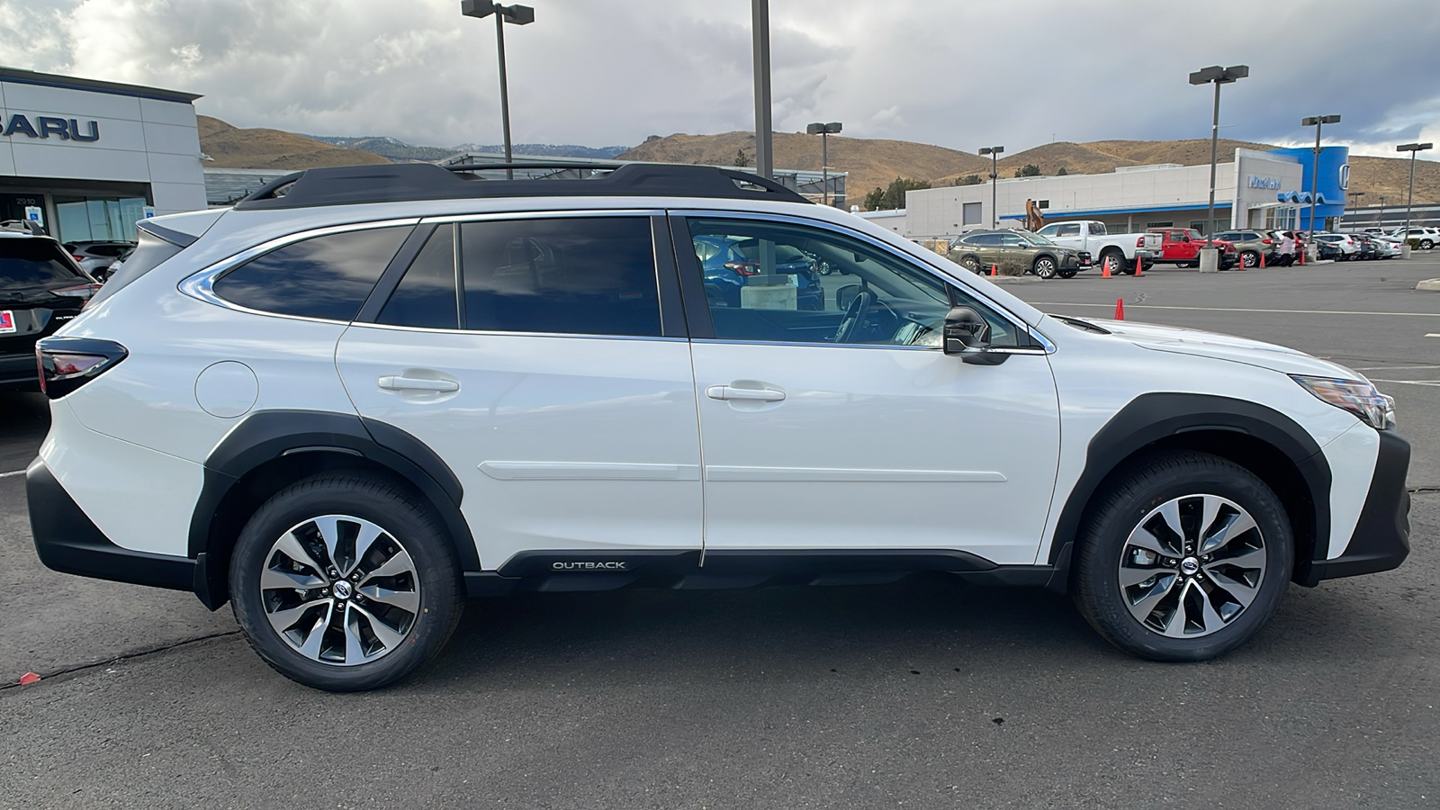 2024 Subaru Outback Limited XT 2