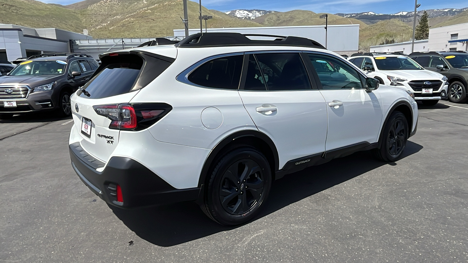 2022 Subaru Outback Onyx Edition XT 3