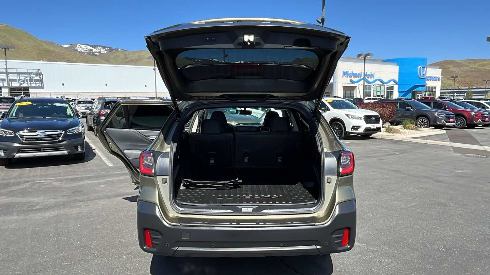 2022 Subaru Outback Onyx Edition XT 13