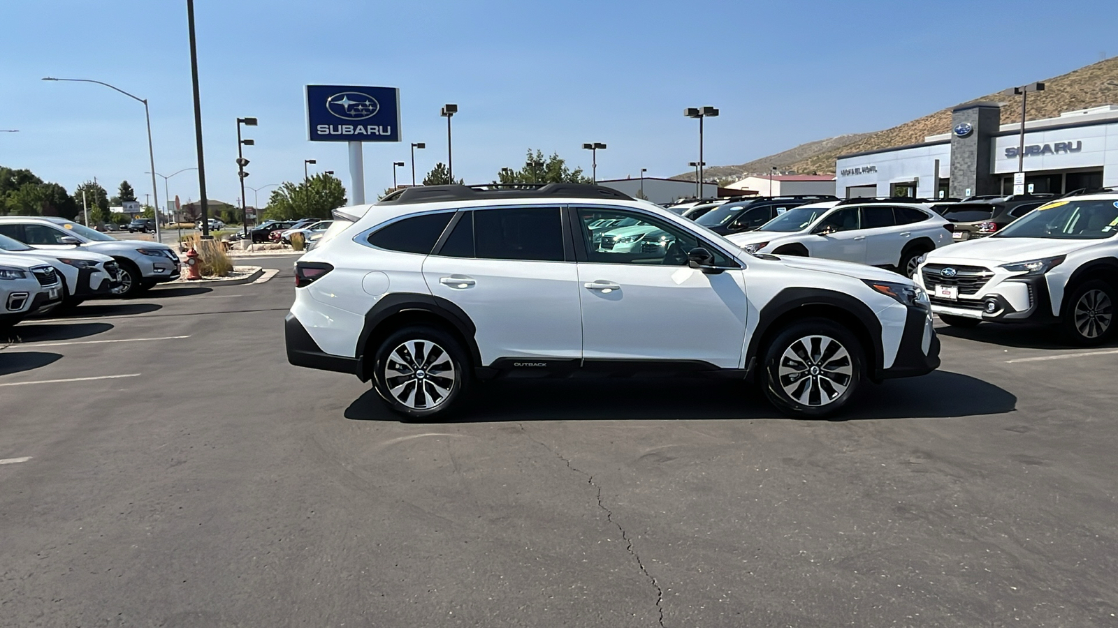 2025 Subaru Outback Limited XT 2