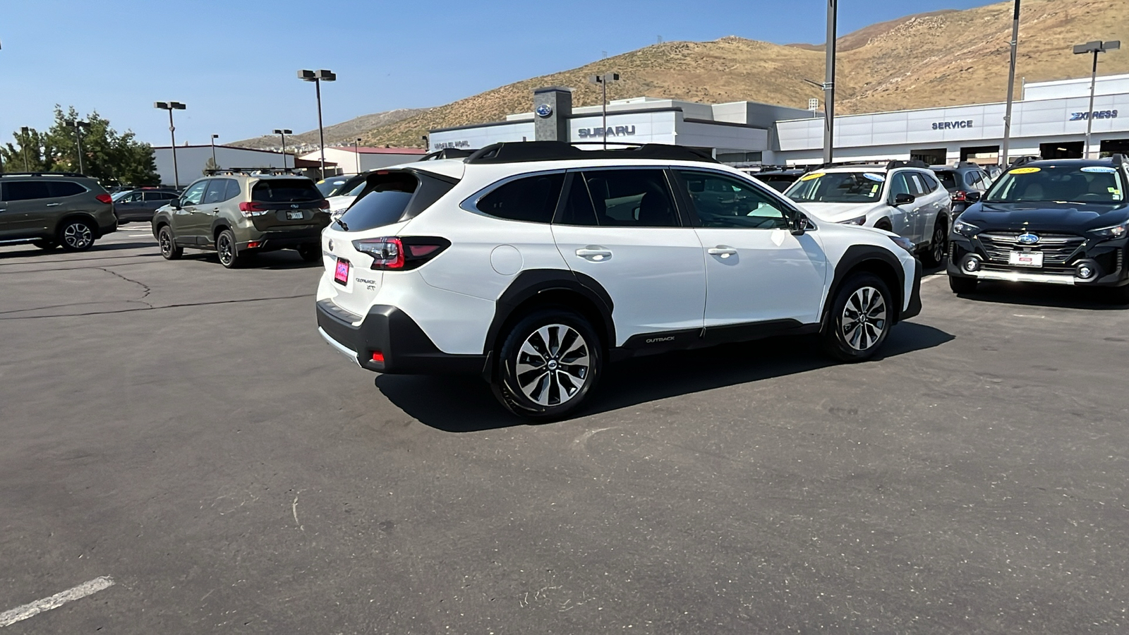 2025 Subaru Outback Limited XT 3