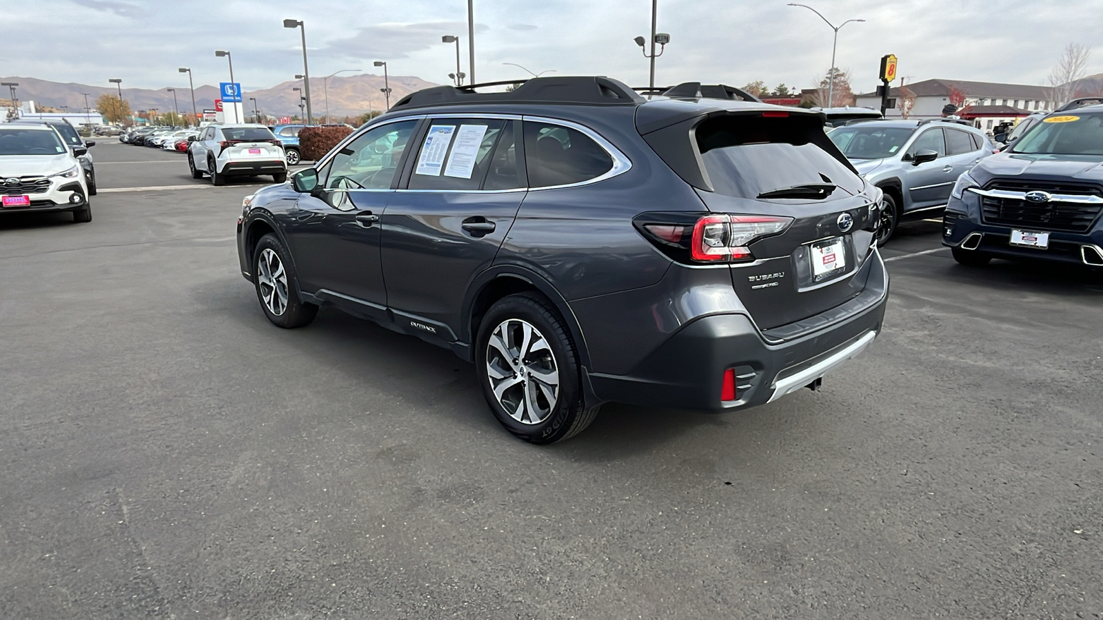 2022 Subaru Outback Limited 5