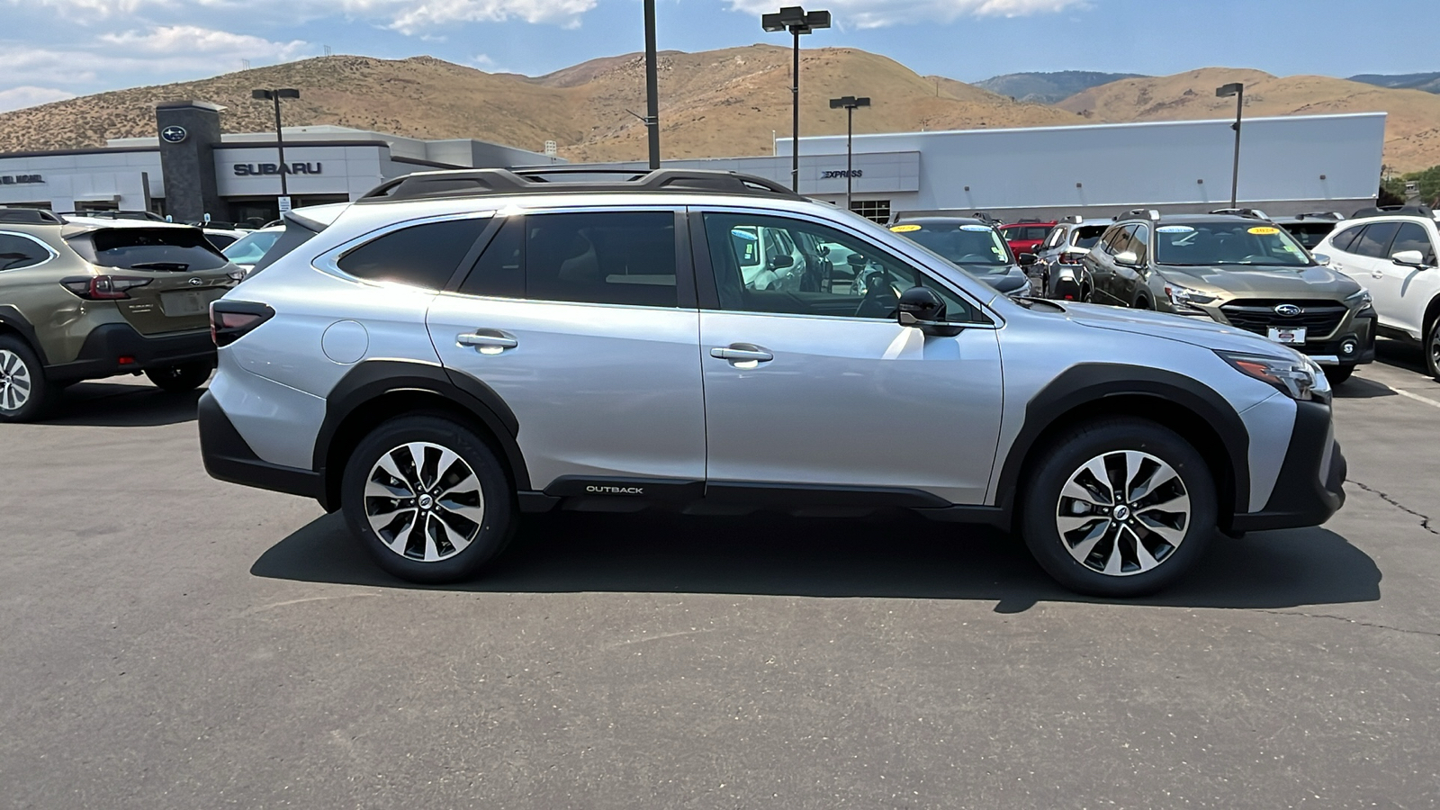 2025 Subaru Outback Limited XT 2