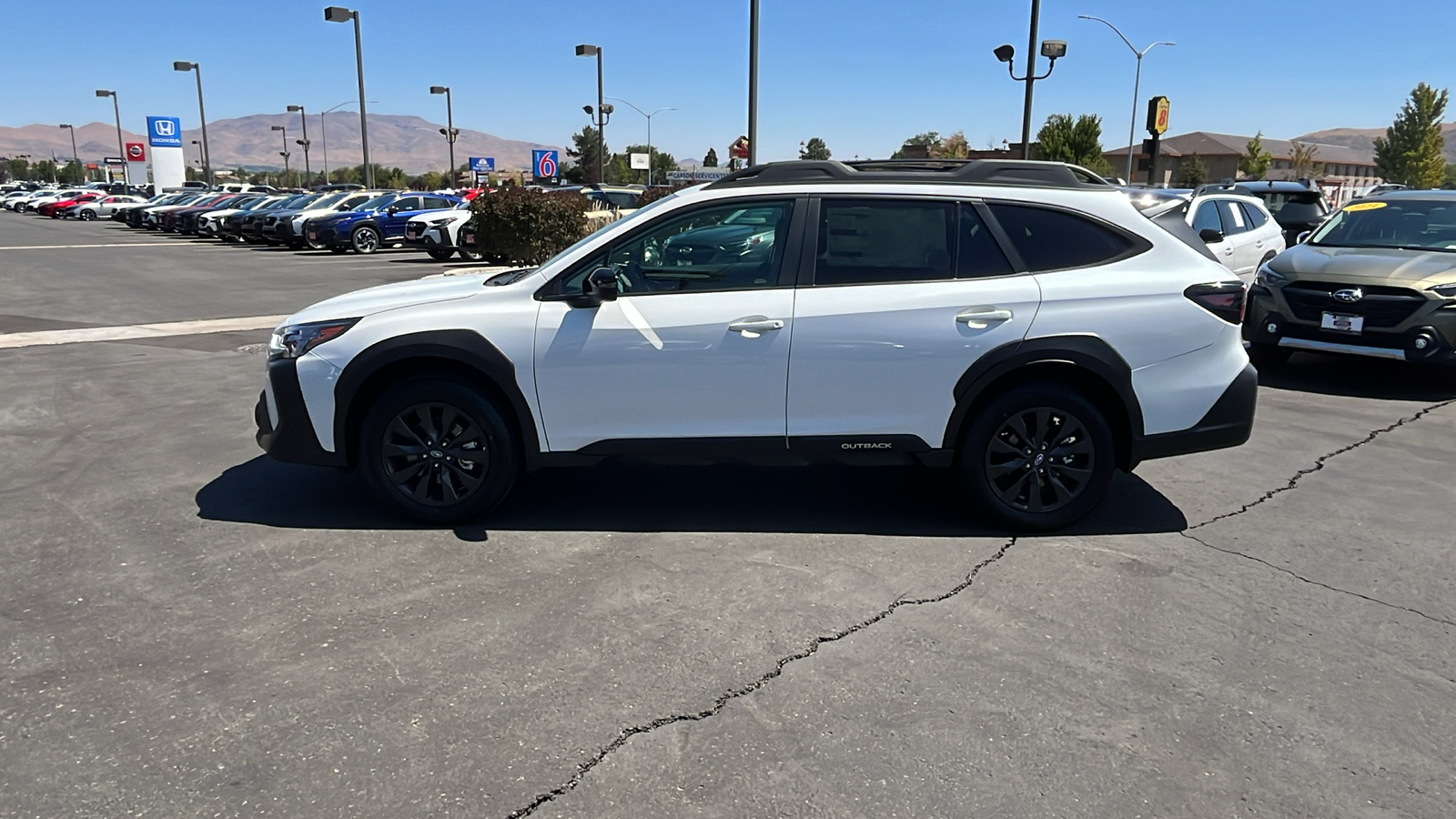 2025 Subaru Outback Onyx Edition XT 6