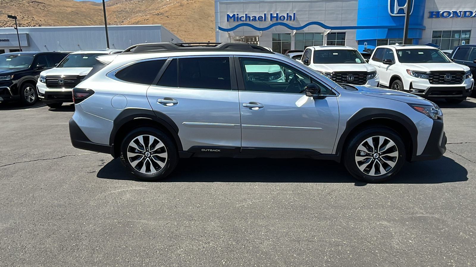 2025 Subaru Outback Limited XT 2