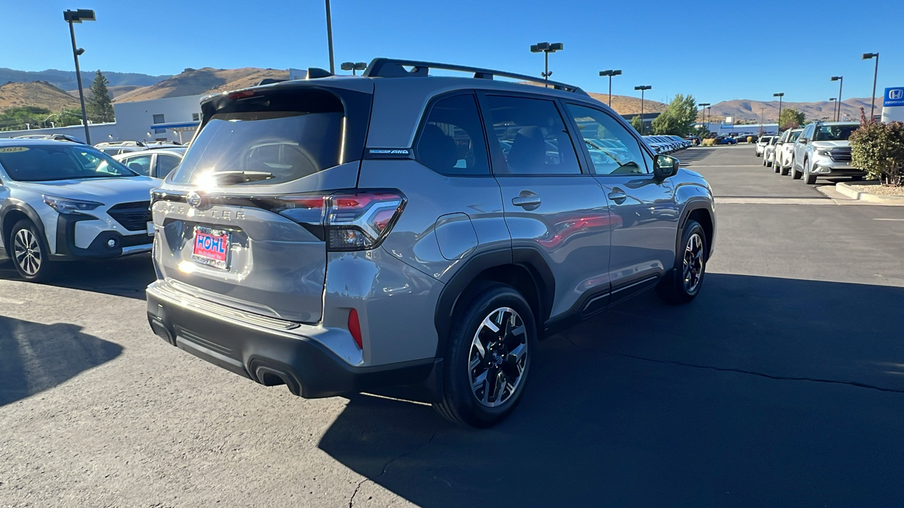 2025 Subaru Forester Premium 3