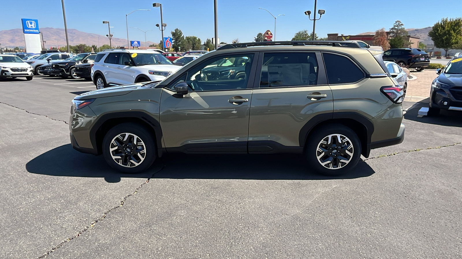 2025 Subaru Forester Premium 6