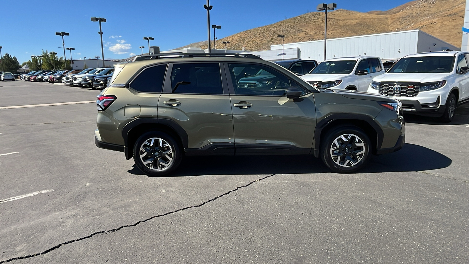 2025 Subaru Forester Premium 2