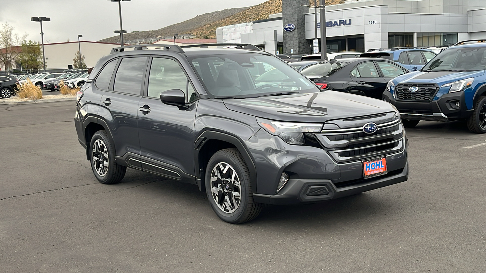 2025 Subaru Forester Premium 1