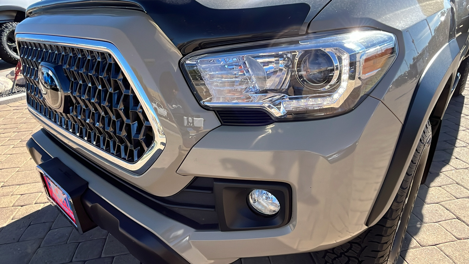 2018 Toyota Tacoma TRD Off-Road 9