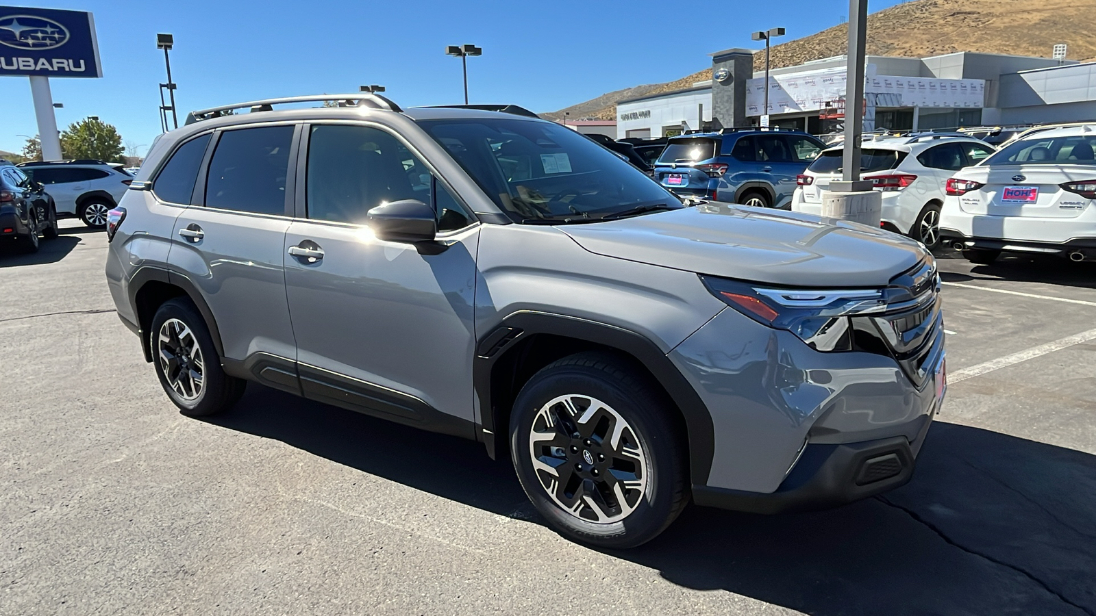 2025 Subaru Forester Premium 1