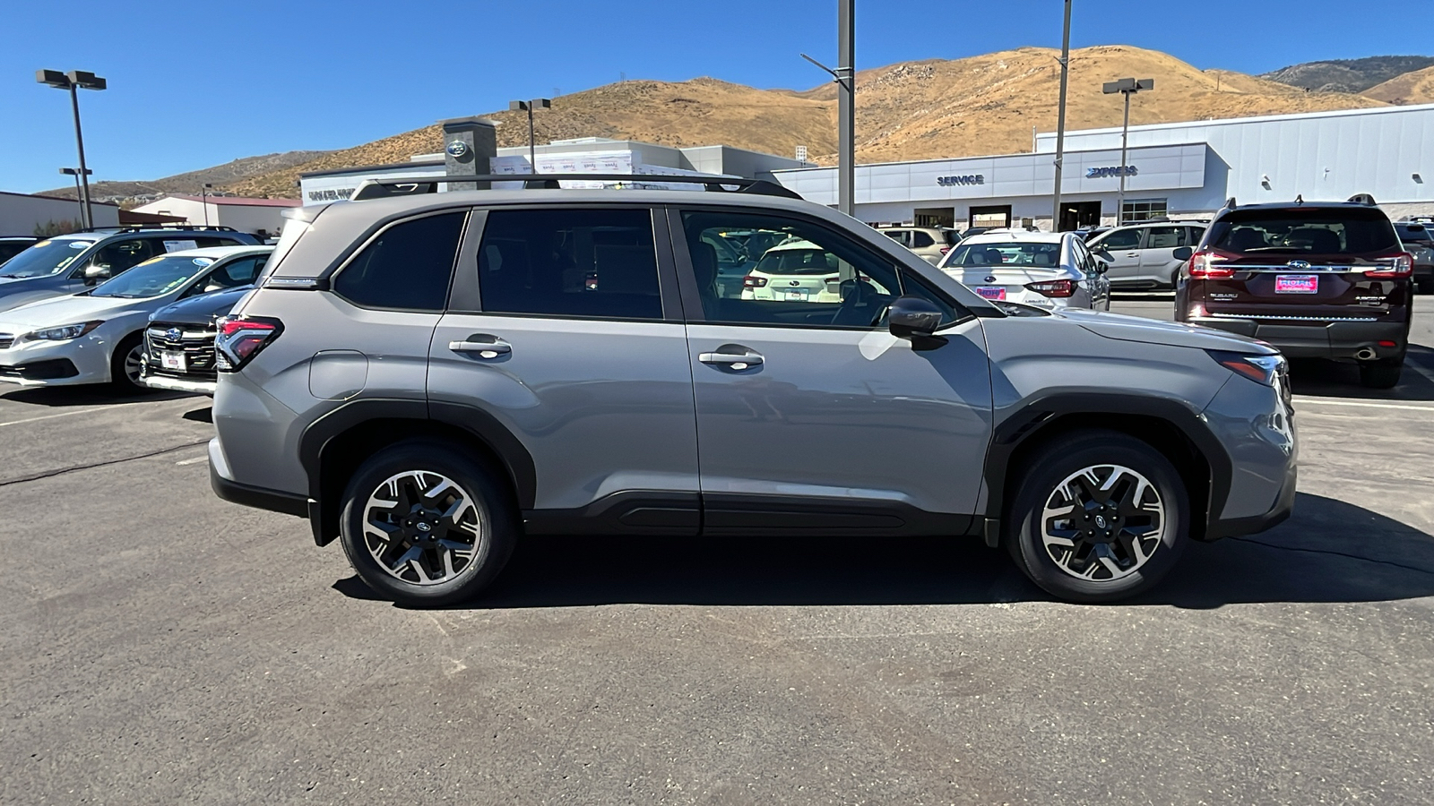 2025 Subaru Forester Premium 2