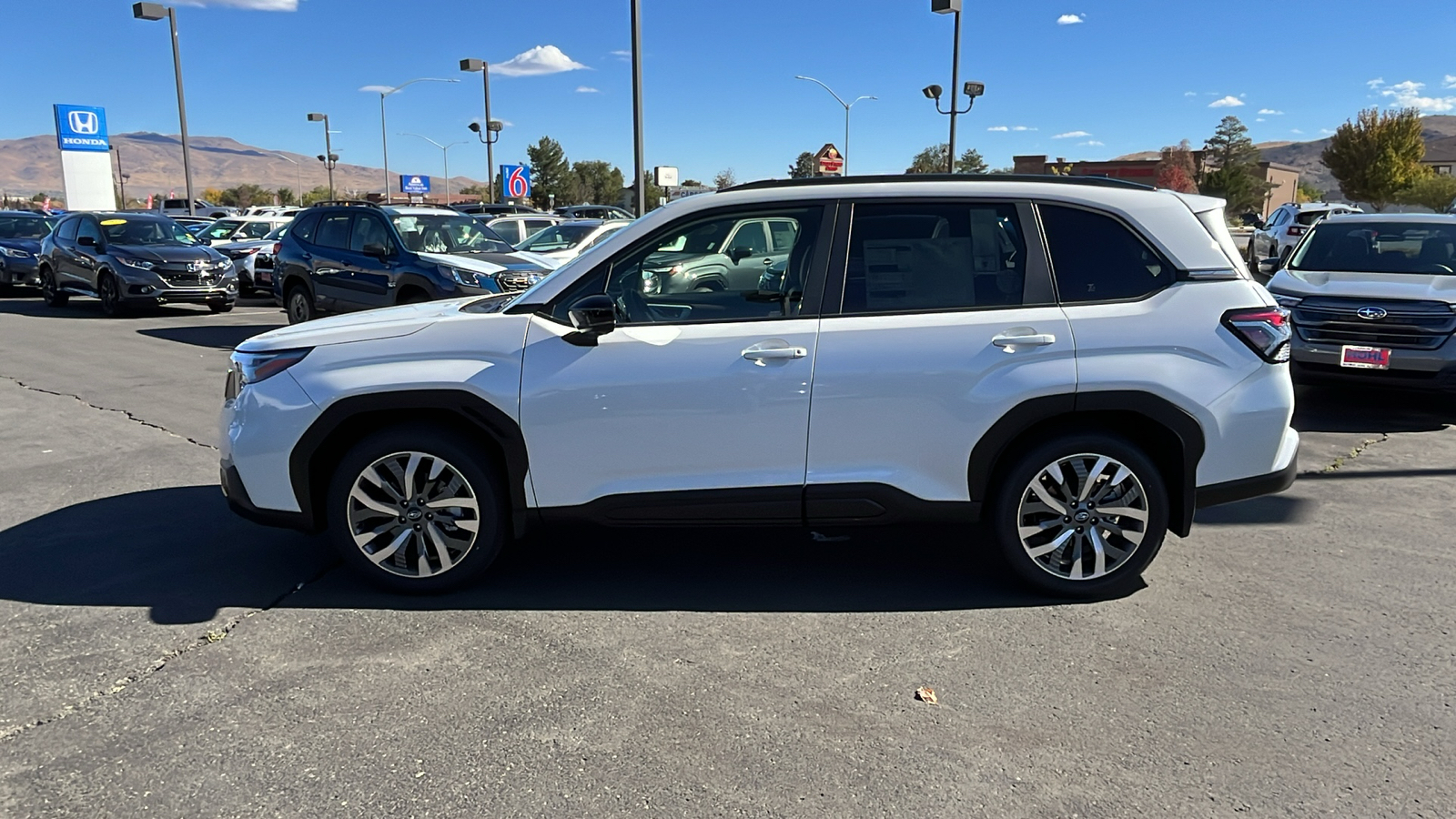 2025 Subaru Forester Touring 6