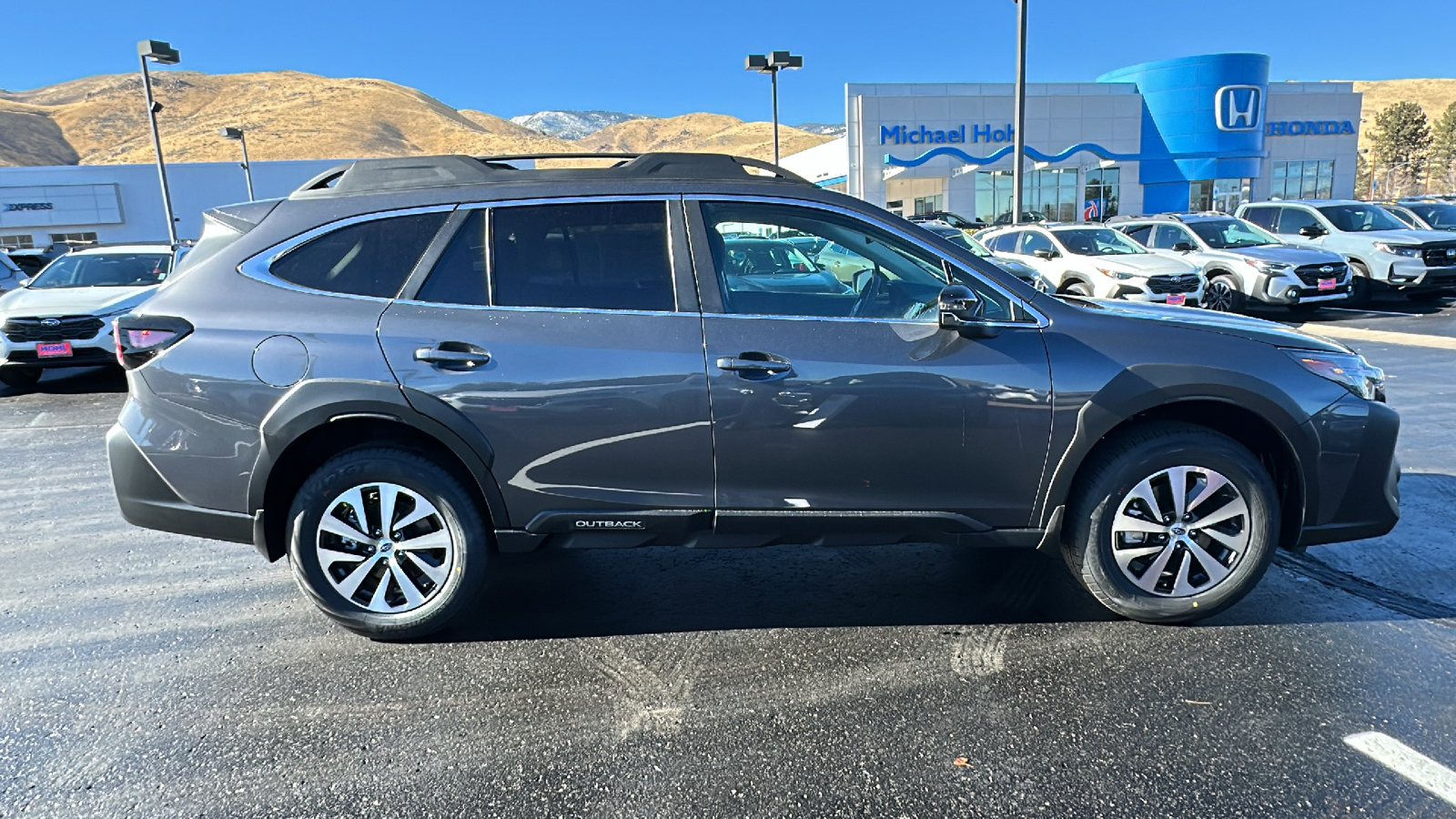 2025 Subaru Outback Premium 2