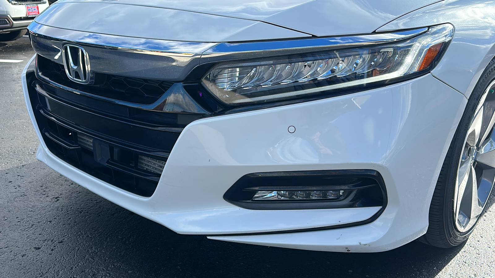 2019 Honda Accord Sedan Touring 2.0T 9