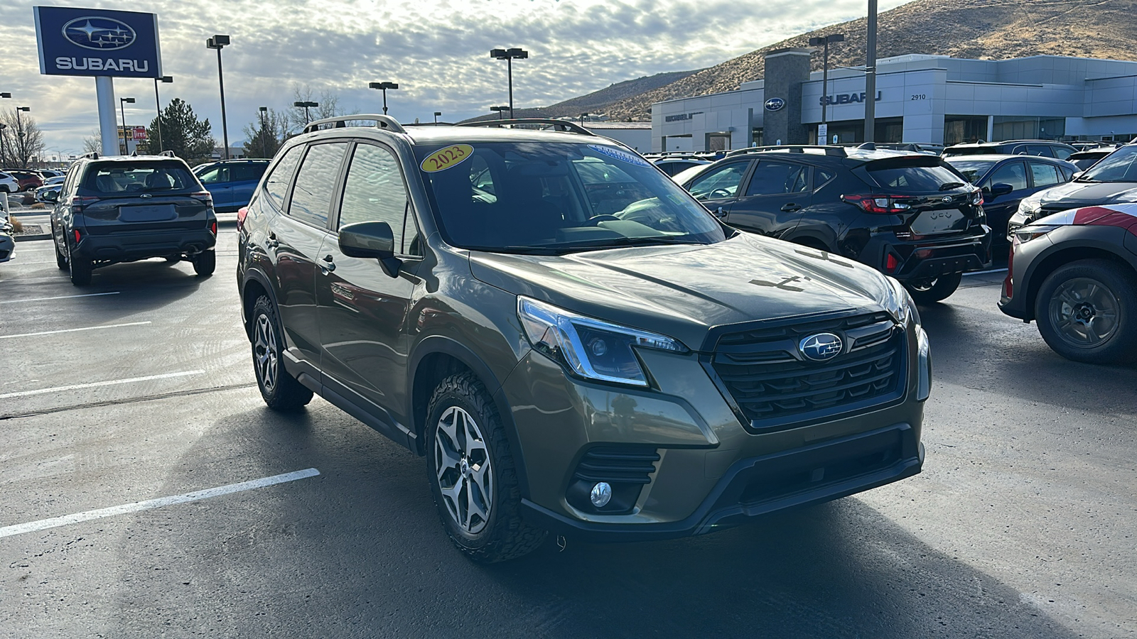 2023 Subaru Forester Premium 1