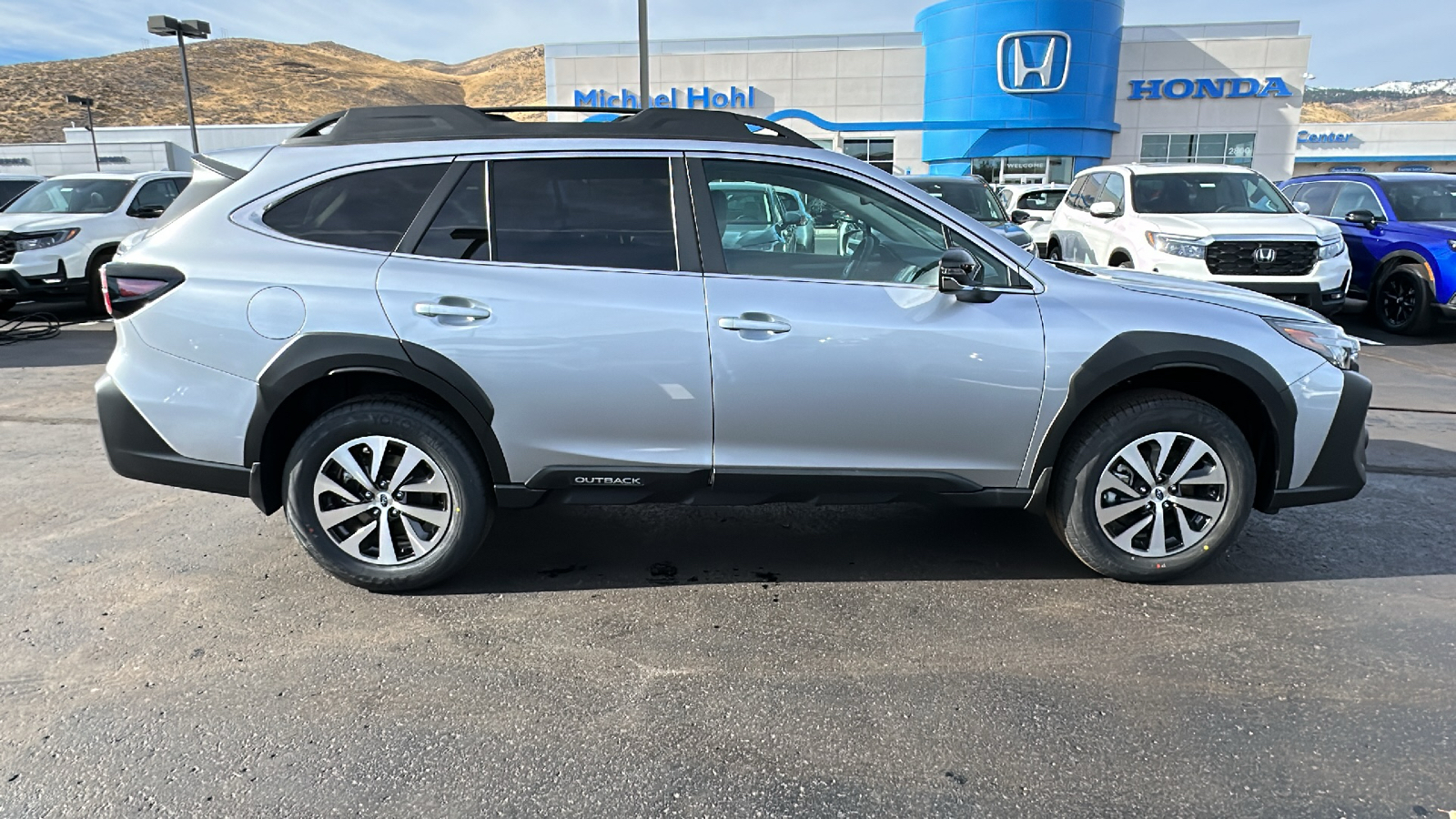 2025 Subaru Outback Premium 2