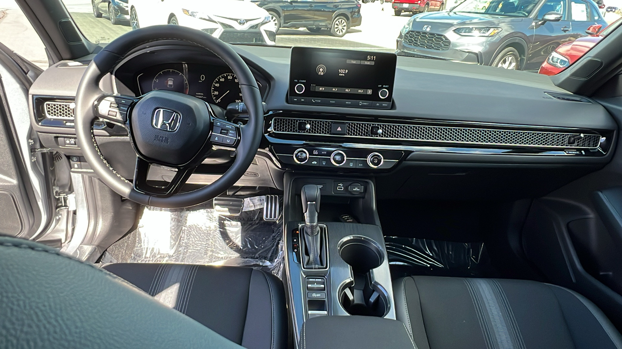 2024 Honda Civic Hatchback Sport 17
