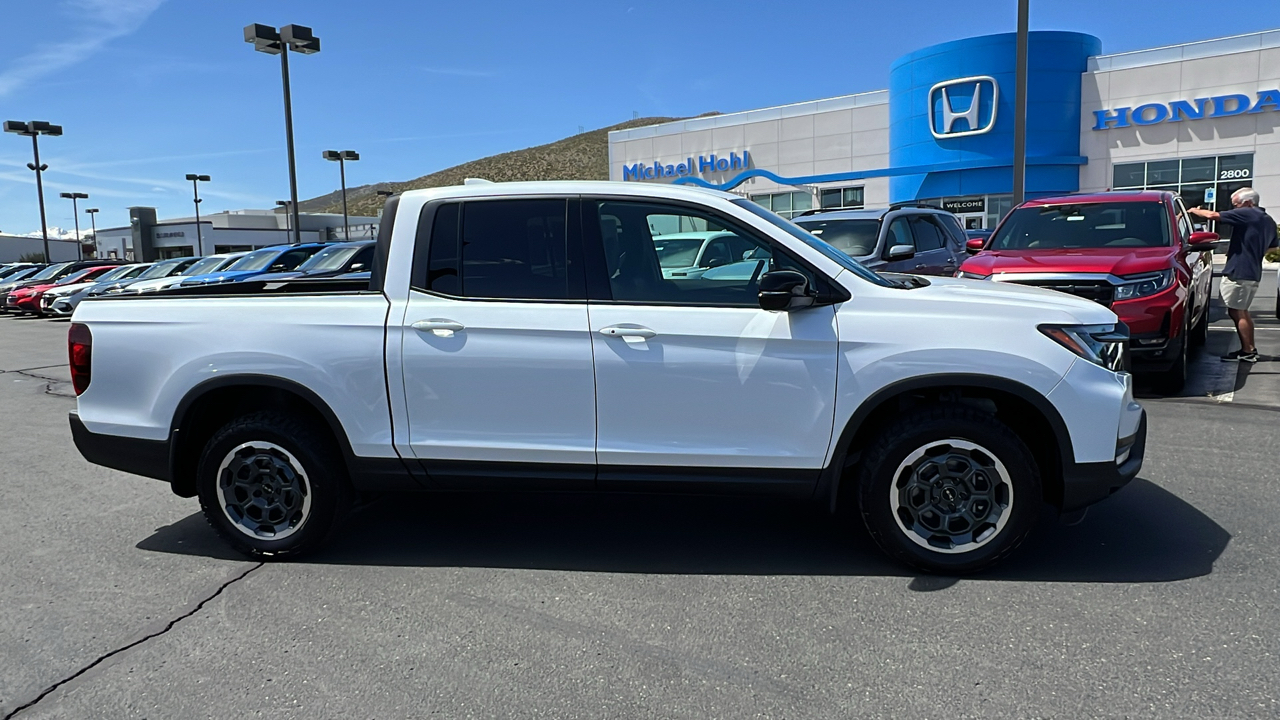 2024 Honda Ridgeline Black Edition 2