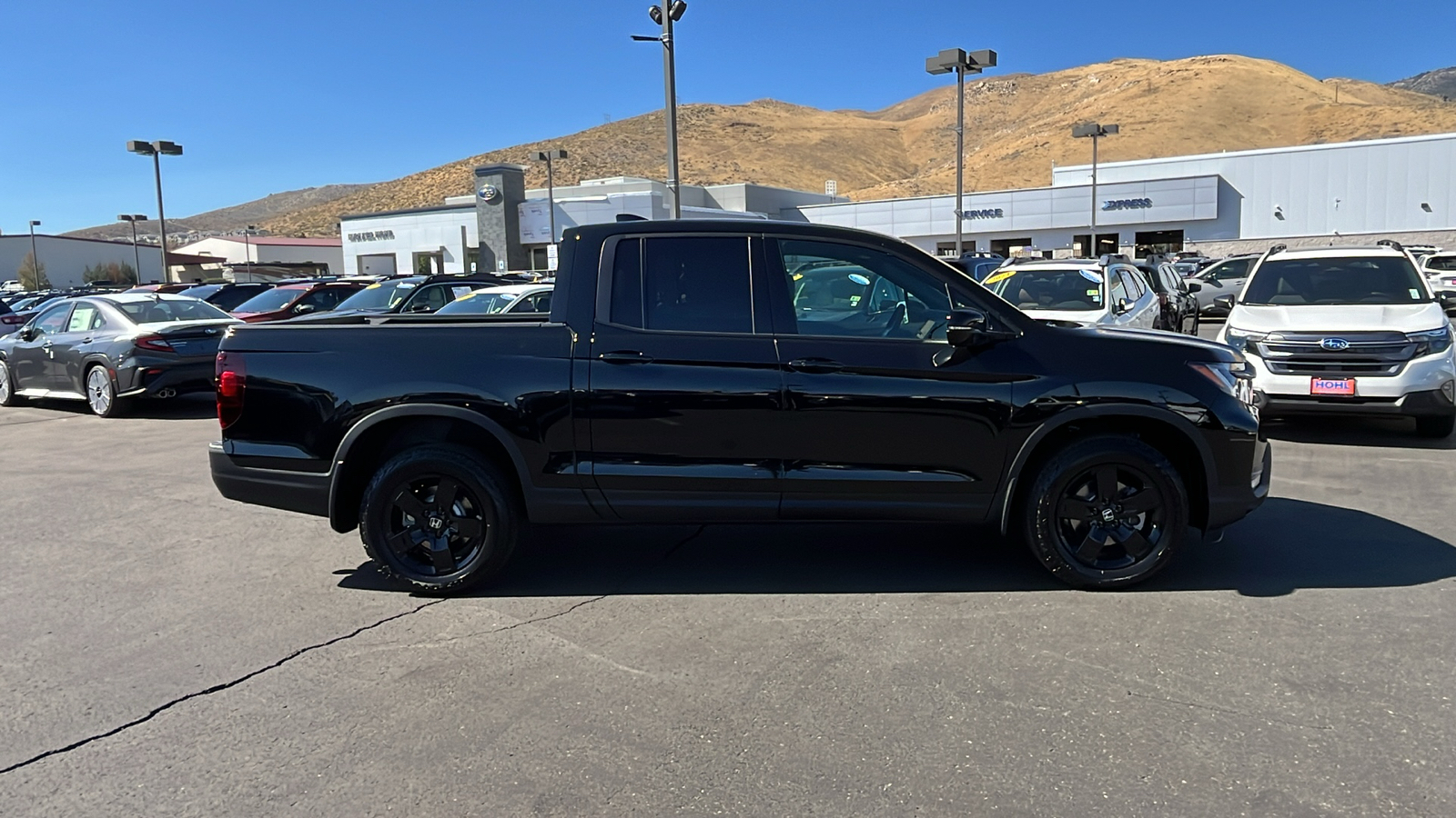 2024 Honda Ridgeline Black Edition 2