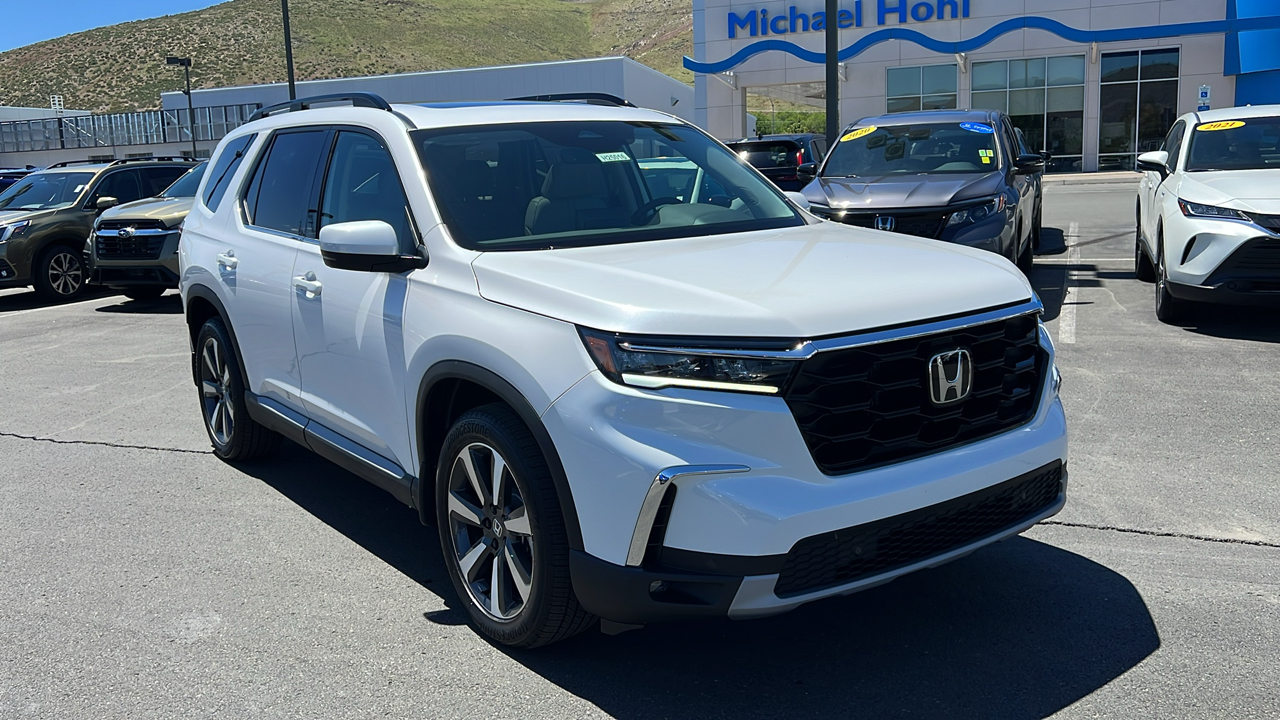 2025 Honda Pilot Touring 1