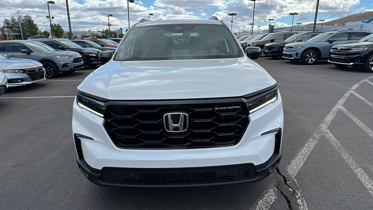 2025 Honda Pilot Black Edition 8