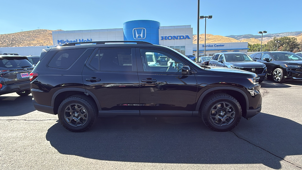 2025 Honda Pilot TrailSport 2