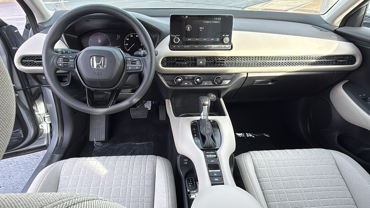 2025 Honda HR-V LX 17