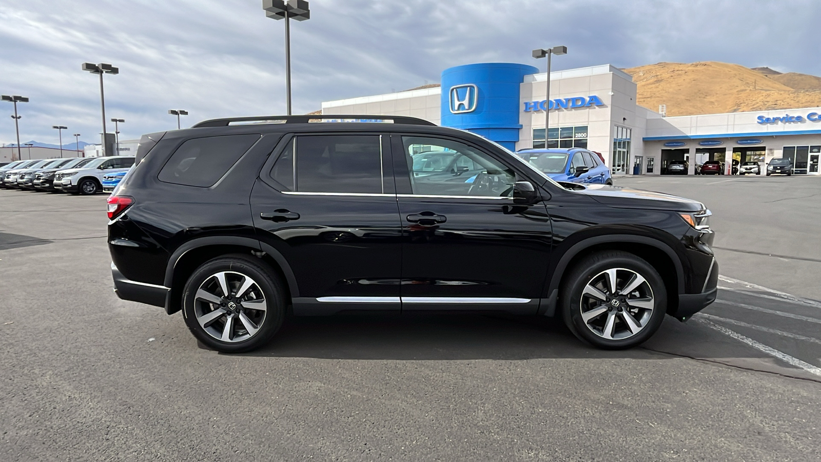 2025 Honda Pilot Elite 2