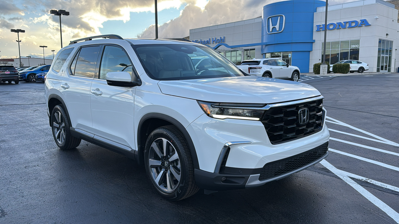 2025 Honda Pilot Touring 1