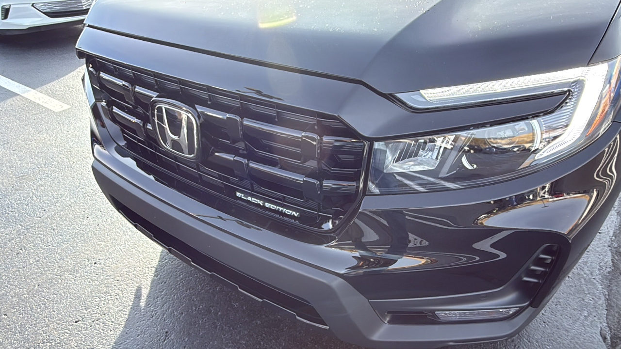 2025 Honda Ridgeline Black Edition 9